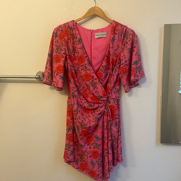 Fun party dress - low in front - short in back - super flattering (size 6) - Picture 1 of 7